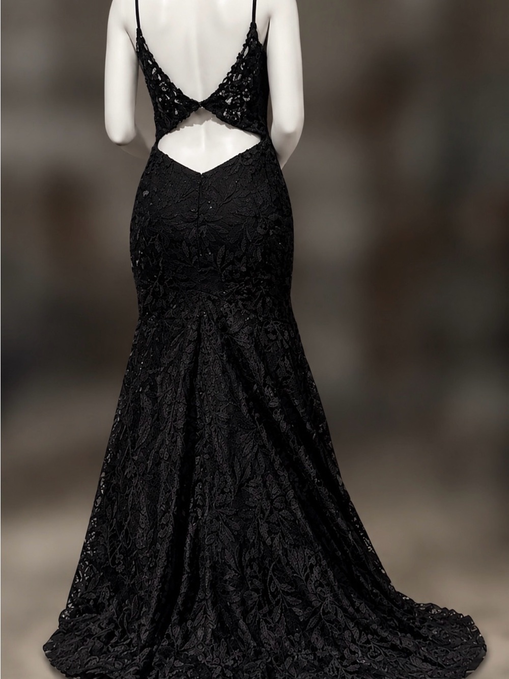 Elegant Black Lace Mermaid Evening Dress